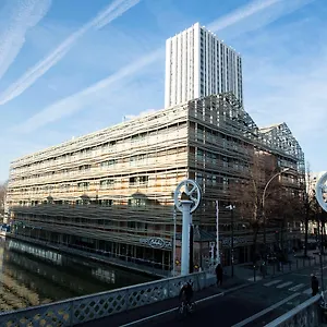 Express Paris-canal De La By Ihg Paryż