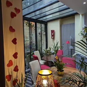 Otel Virgina, Paris