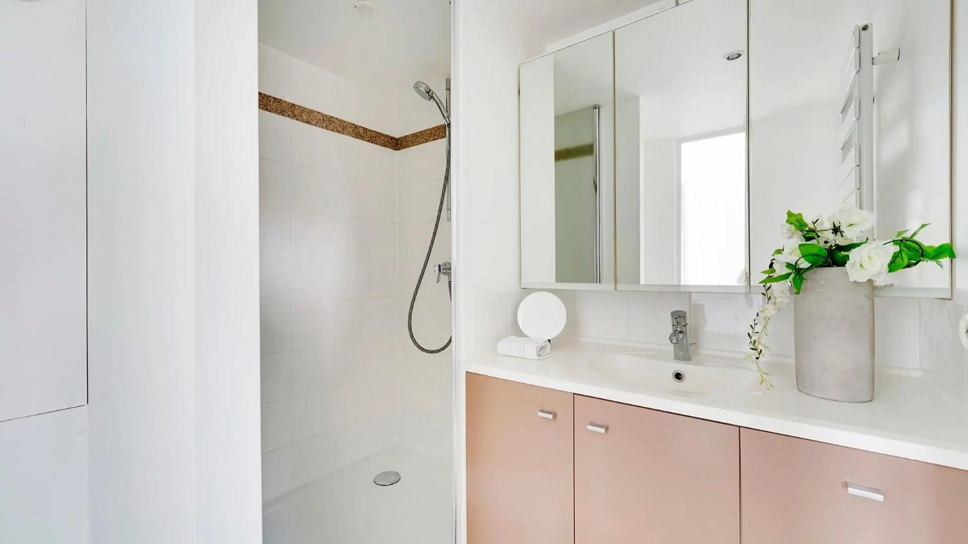 Loft D'Exception Courcelles - Parc Monceau Apartment Paris